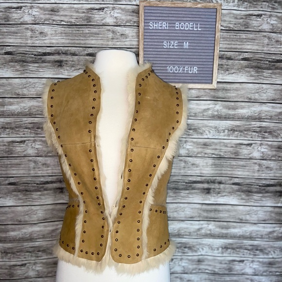 SHERI BODELL Studded Leather 100% Rabbit Fur Vest - Picture 5 of 9
